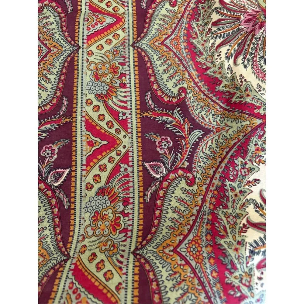 Pottery Barn Caroline Bordered Paisley Table Runner 20